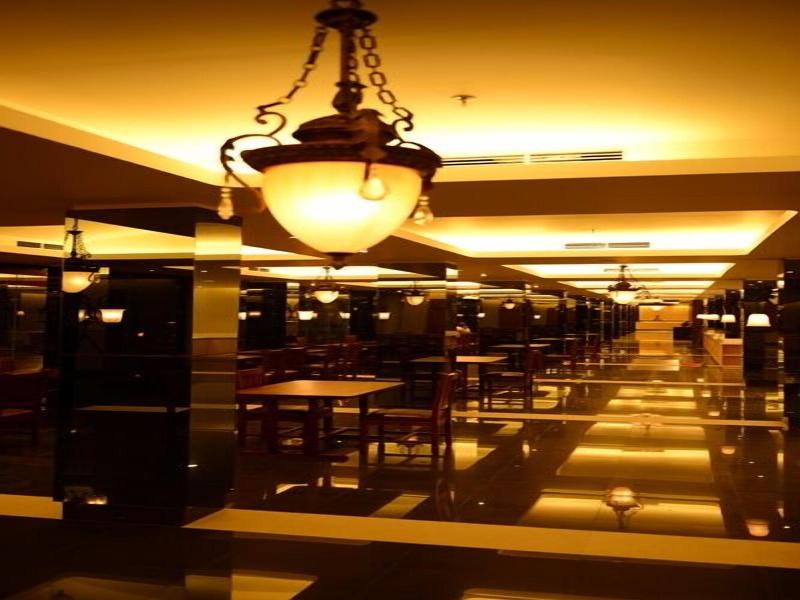 Emilia Hotel By Amazing - Palembang