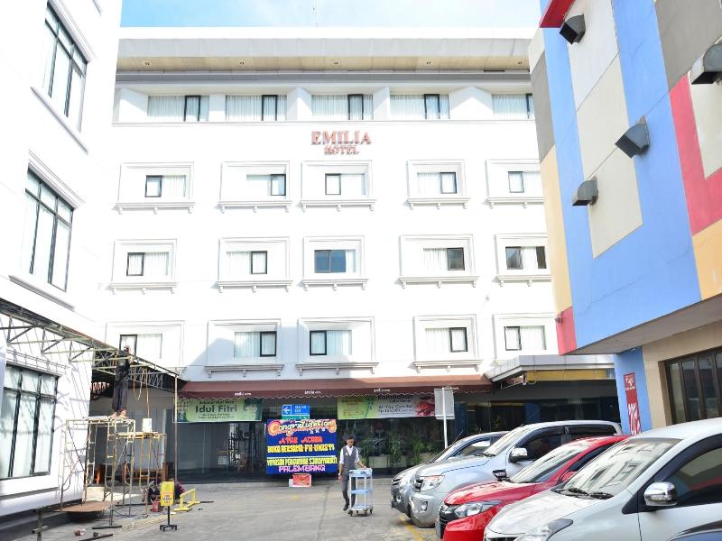 Emilia Hotel By Amazing - Palembang