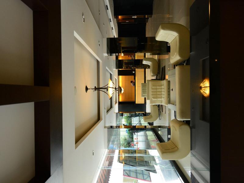 Emilia Hotel By Amazing - Palembang