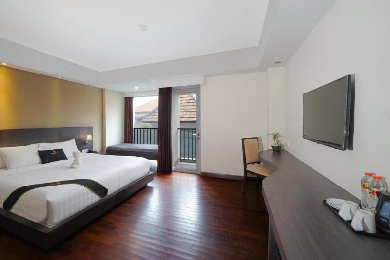 Brits Hotel Legian image