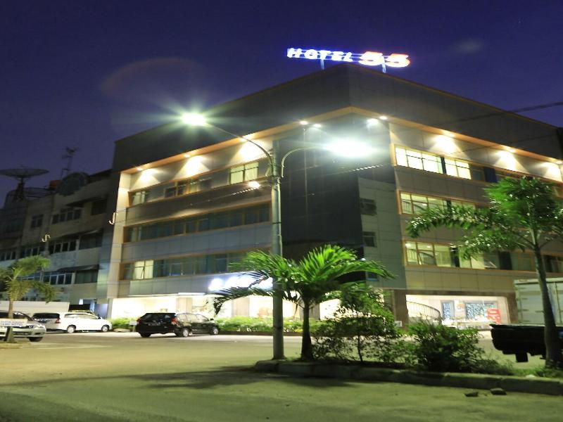 Hotel 55 Jakarta image