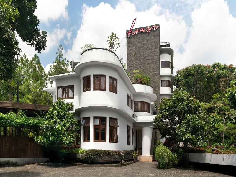 House Sangkuriang Bandung image