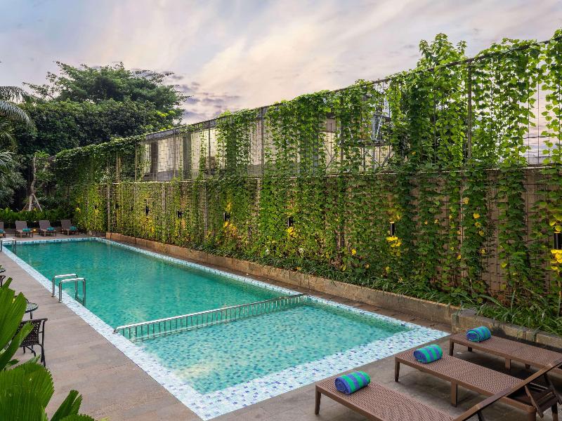 Mercure Jakarta Grogol image