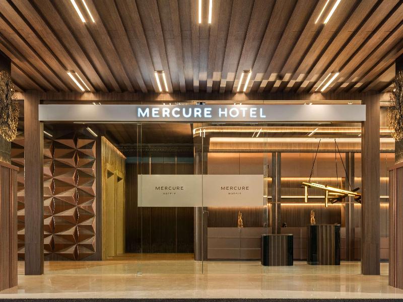 Mercure Jakarta Grogol image