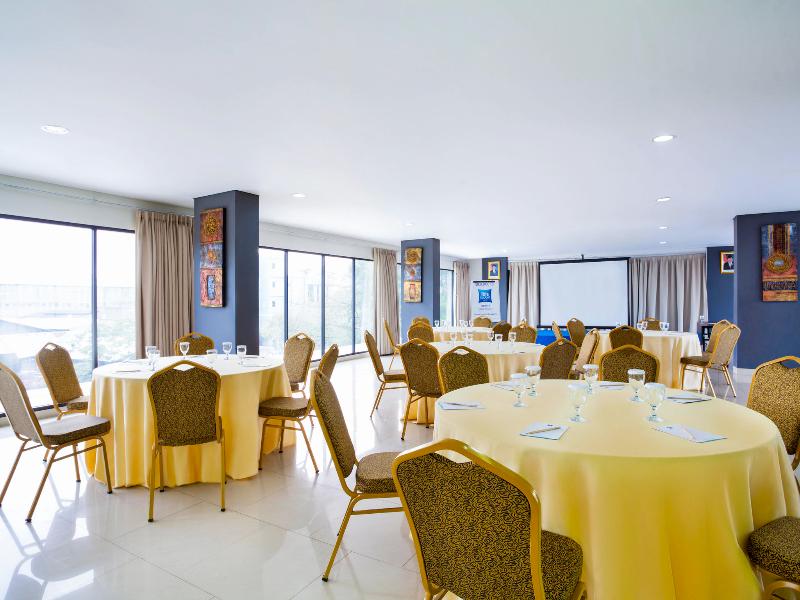 Mercure Jakarta Grogol image
