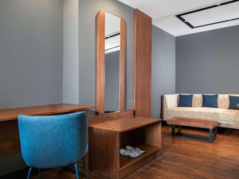 Mercure Jakarta Grogol image