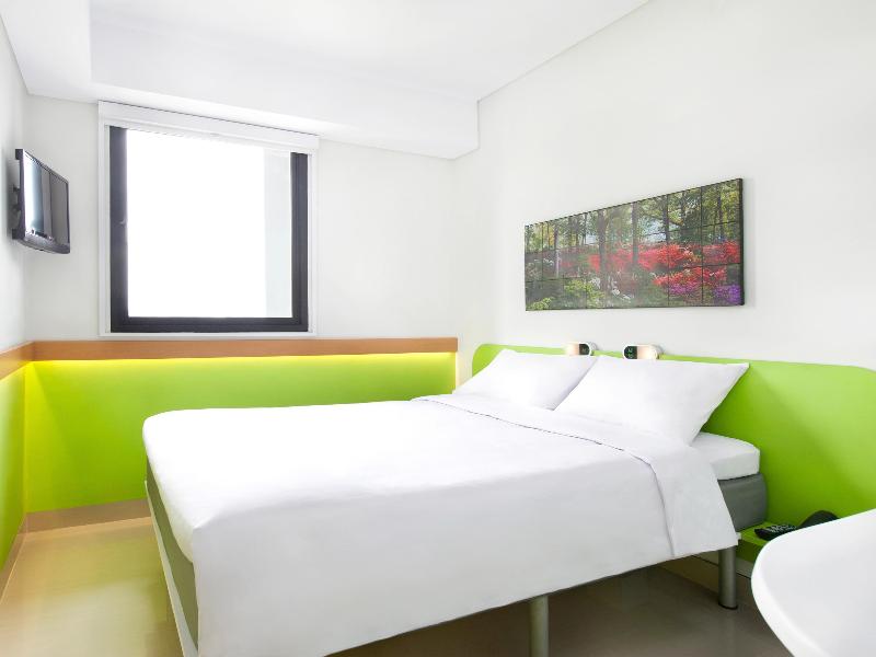 Mercure Jakarta Grogol image