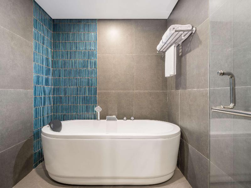 Mercure Jakarta Grogol image
