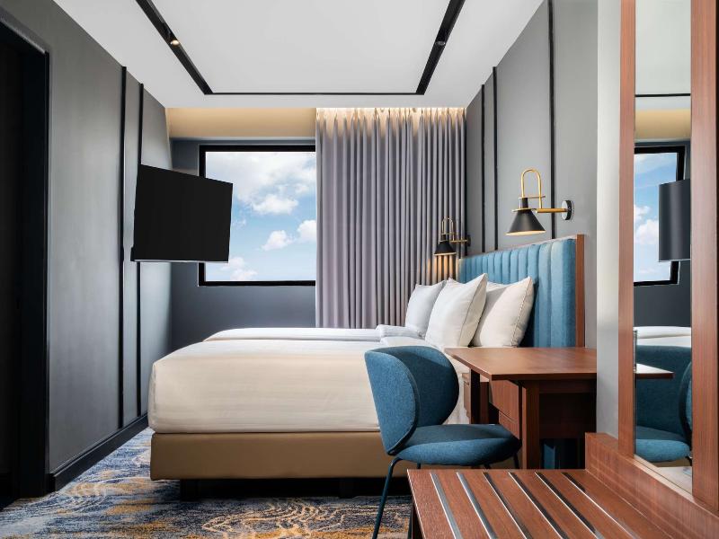 Mercure Jakarta Grogol image