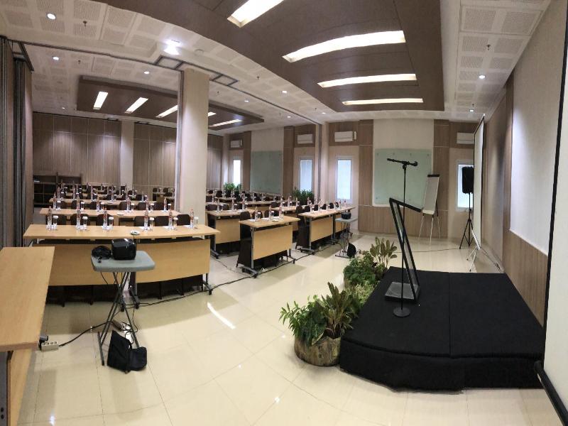 IZI Hotel image