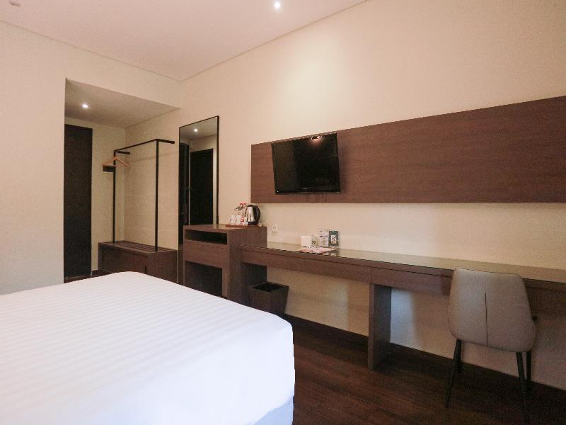 Lotus Garden Hotel & Restaurant image