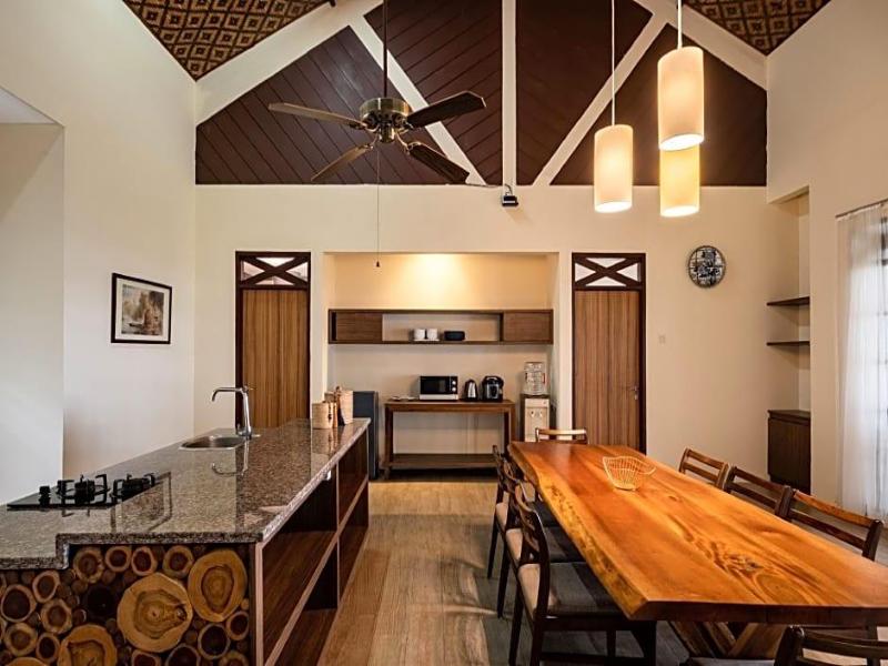 Mutiara Carita Cottage image