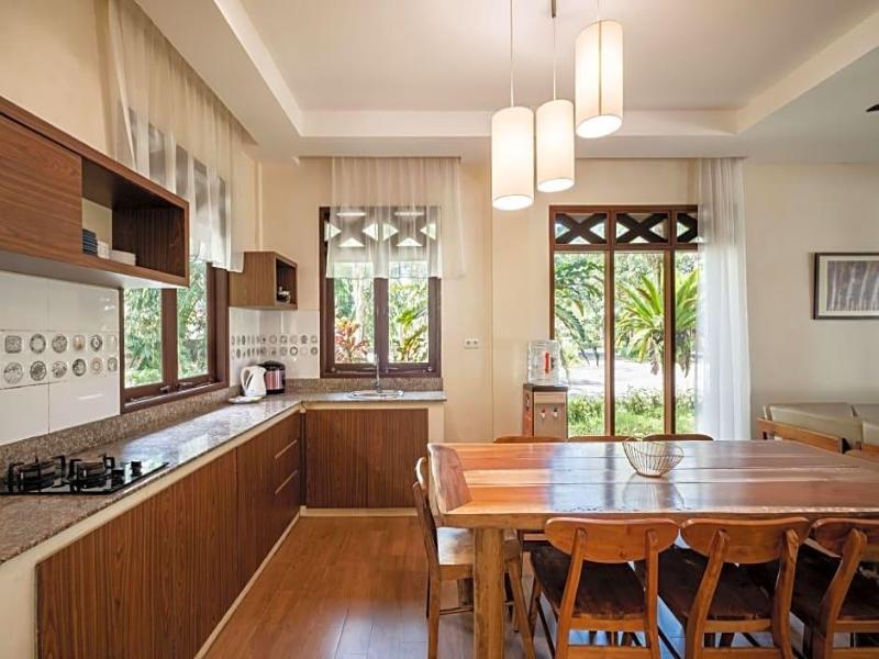 Mutiara Carita Cottage image