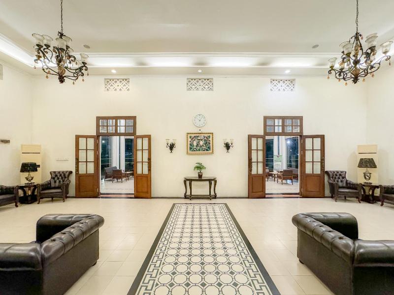 Padang Hotel image