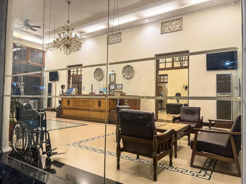 Padang Hotel image