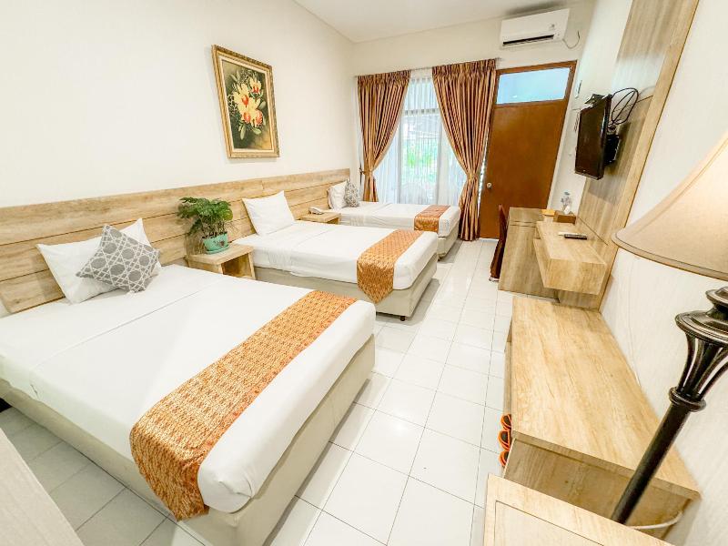 Padang Hotel image