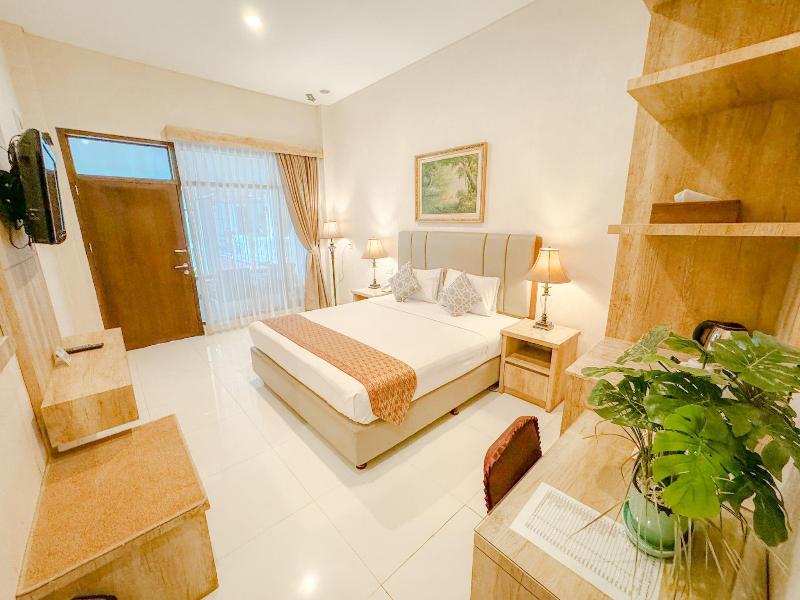 Padang Hotel image