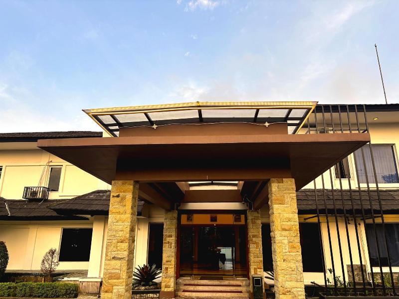 Parama Hotel image