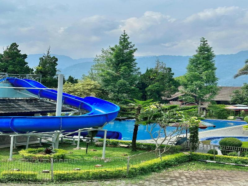 Parama Hotel image
