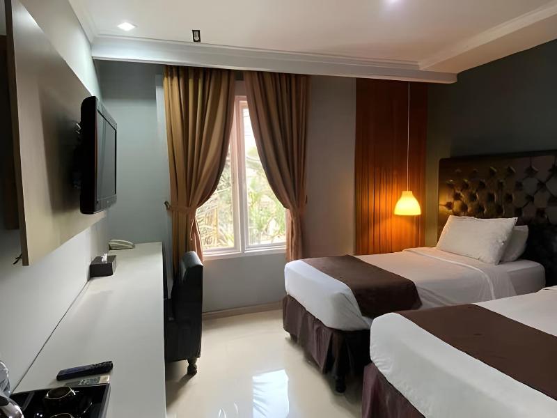 Rizen Premiere Hotel image