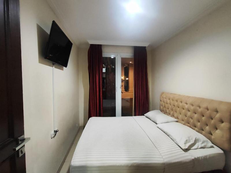 Rizen Premiere Hotel image