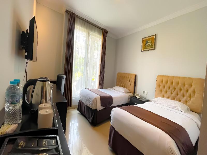 Rizen Premiere Hotel image