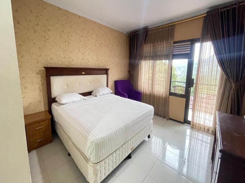 Rizen Premiere Hotel image