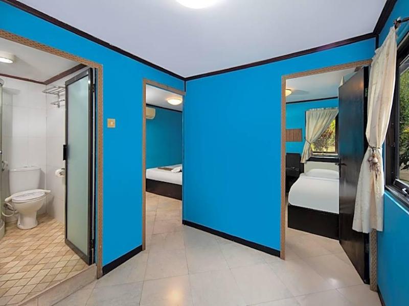 Royal Caravan Hotel & Outbound image