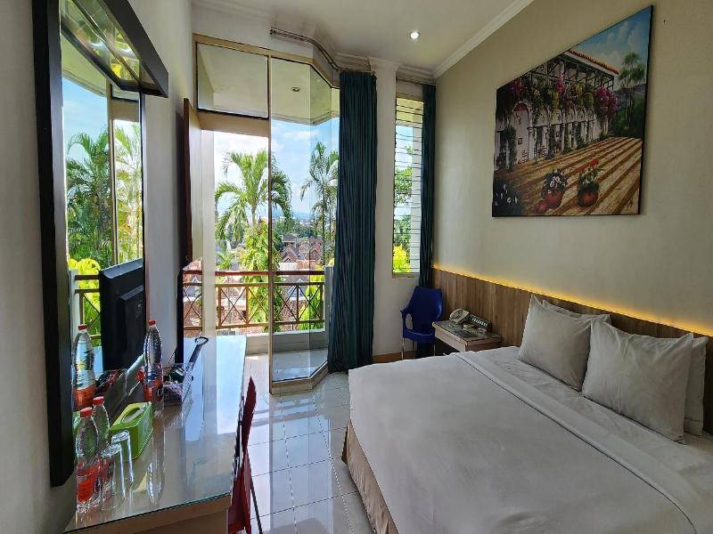 Sulawesi Hotel Jember image