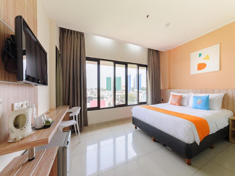 The Green Hotel Bekasi image