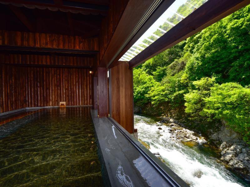 Yuze Hotel image