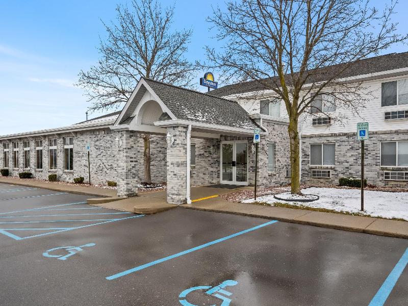 Days Inn by Wyndham Imlay City image