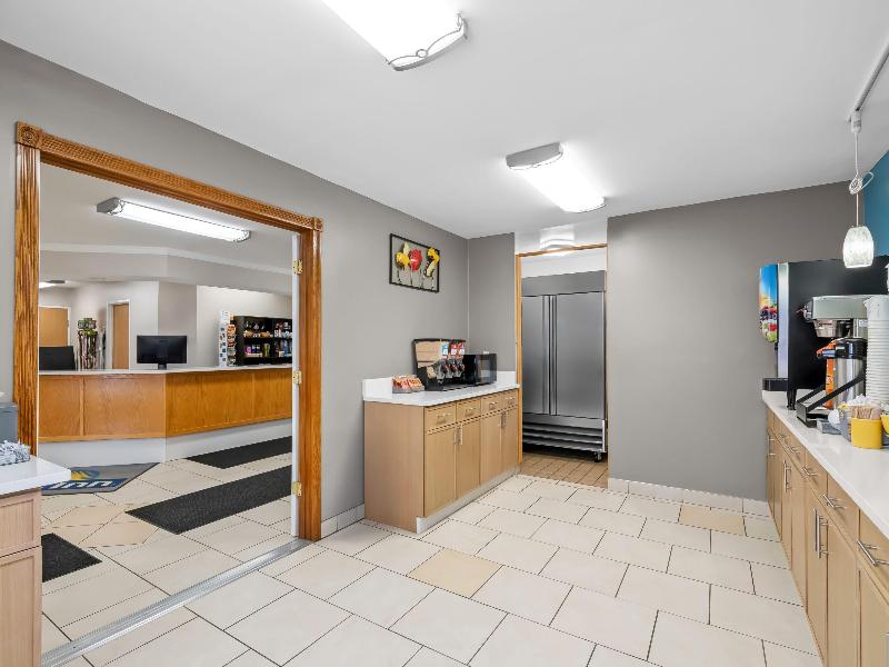 Days Inn by Wyndham Imlay City image