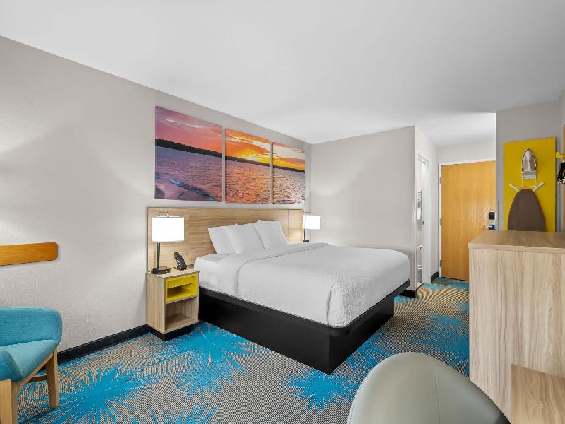 Days Inn by Wyndham Imlay City image