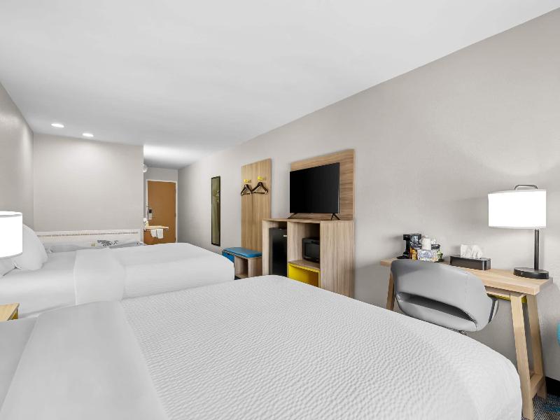 Days Inn by Wyndham Imlay City image