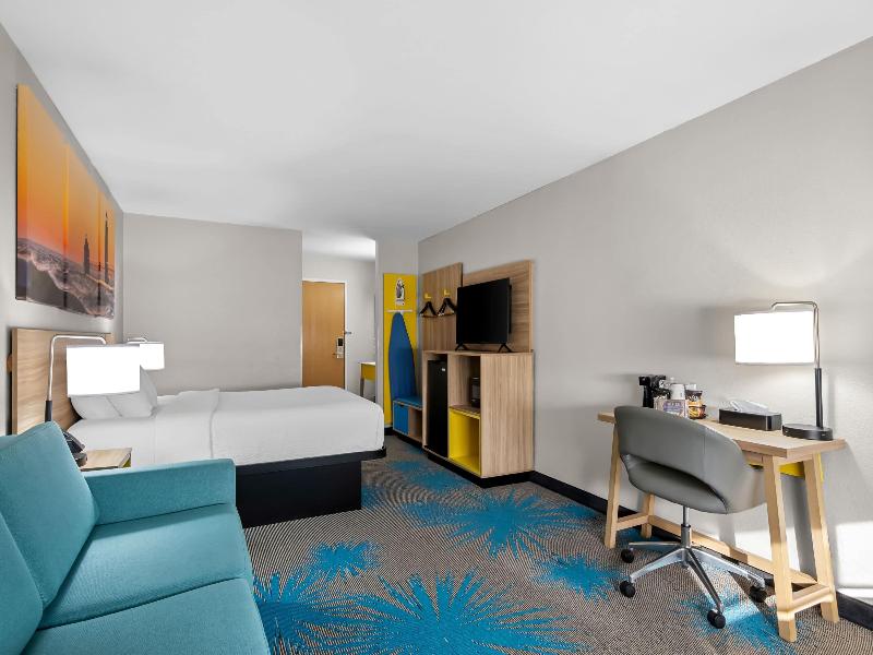 Days Inn by Wyndham Imlay City image