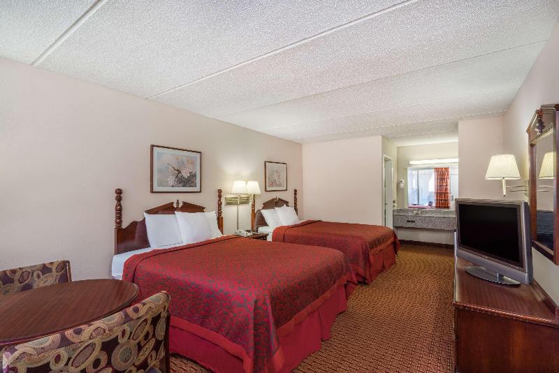 Days Inn by Wyndham Hurricane Mills image