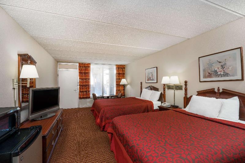 Days Inn by Wyndham Hurricane Mills image