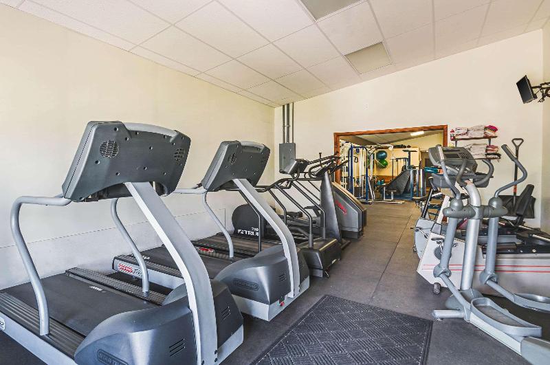 Quality Inn & Suites Frostburg-Cumberland image