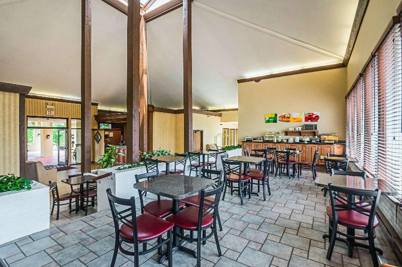 Quality Inn & Suites Frostburg-Cumberland image