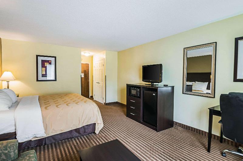 Quality Inn & Suites Frostburg-Cumberland image