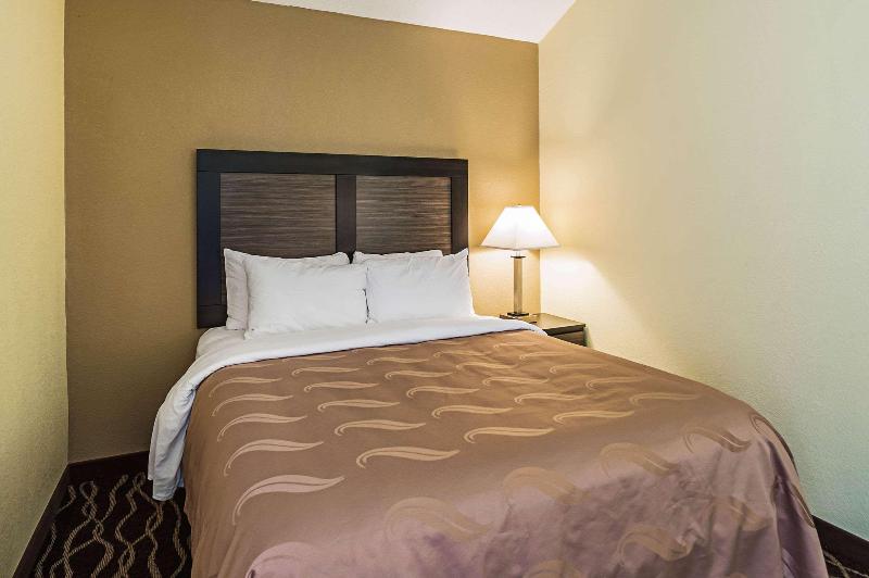 Quality Inn & Suites Frostburg-Cumberland image