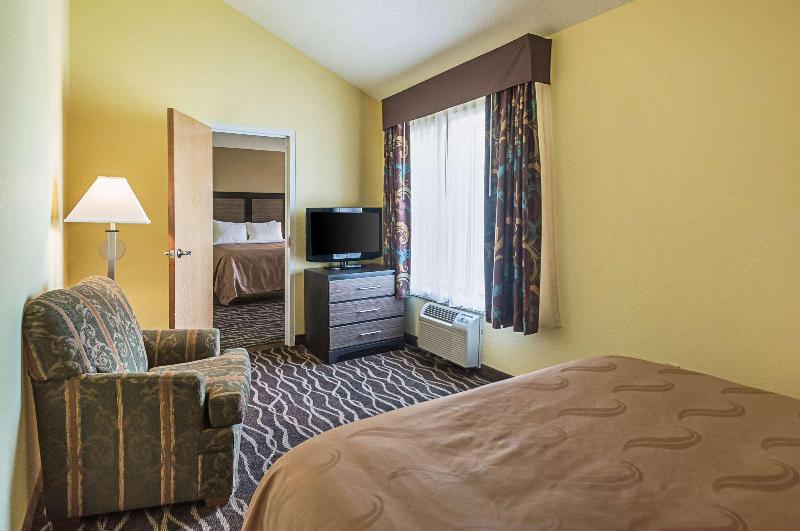 Quality Inn & Suites Frostburg-Cumberland image