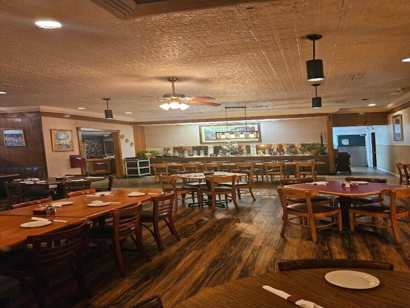 Executive Inn & Suites Marshall