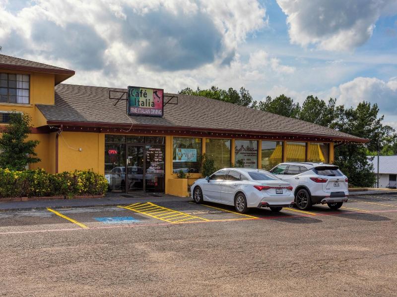 Executive Inn & Suites Marshall