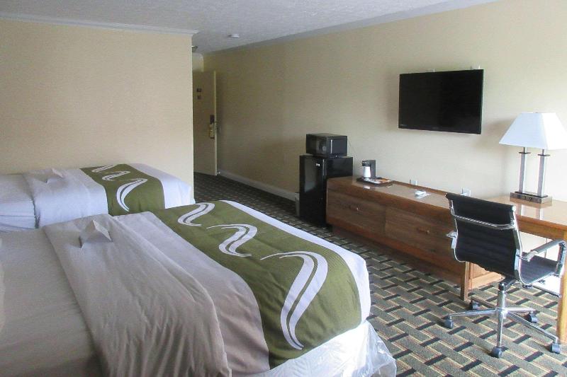 Quality Inn Harrodsburg — photo 59