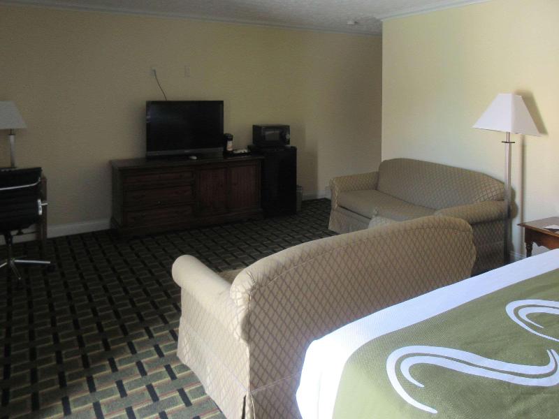Quality Inn Harrodsburg image
