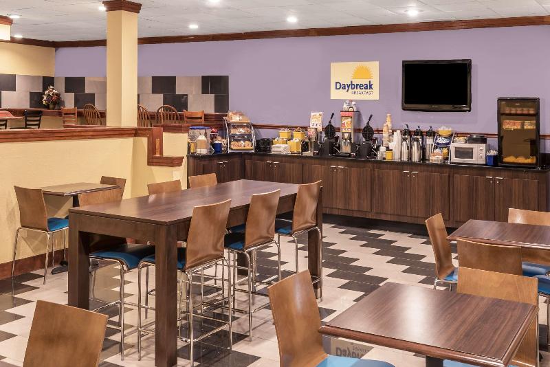 . Days Inn by Wyndham South Hill