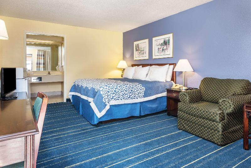 Days Inn by Wyndham South Hill image