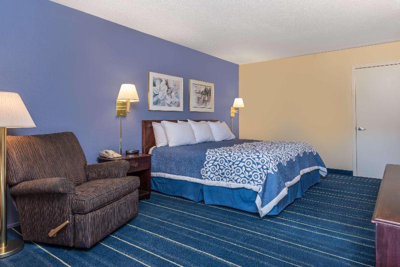 Days Inn by Wyndham South Hill image